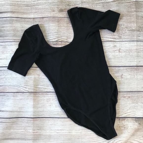 American Apparel Tops - American Apparel Scoop Neck Short Sleeve Bodysuit